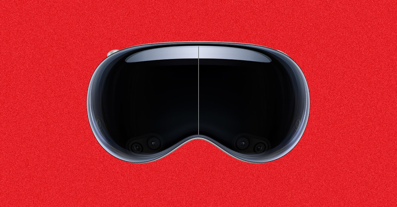 It’s Apparently Easy to Crack the Apple Vision Pro’s Front Screen