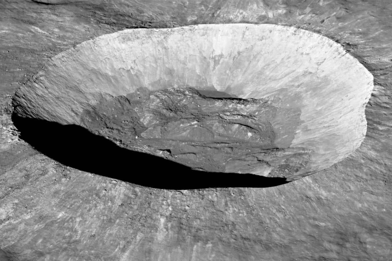 Birthplace of red asteroid Kamo‘oalewa pinned to specific moon crater