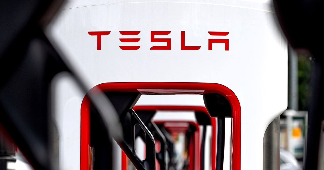 As Questions Swirl Around Tesla’s Superchargers, the Race Is On to Fill the Power Gap