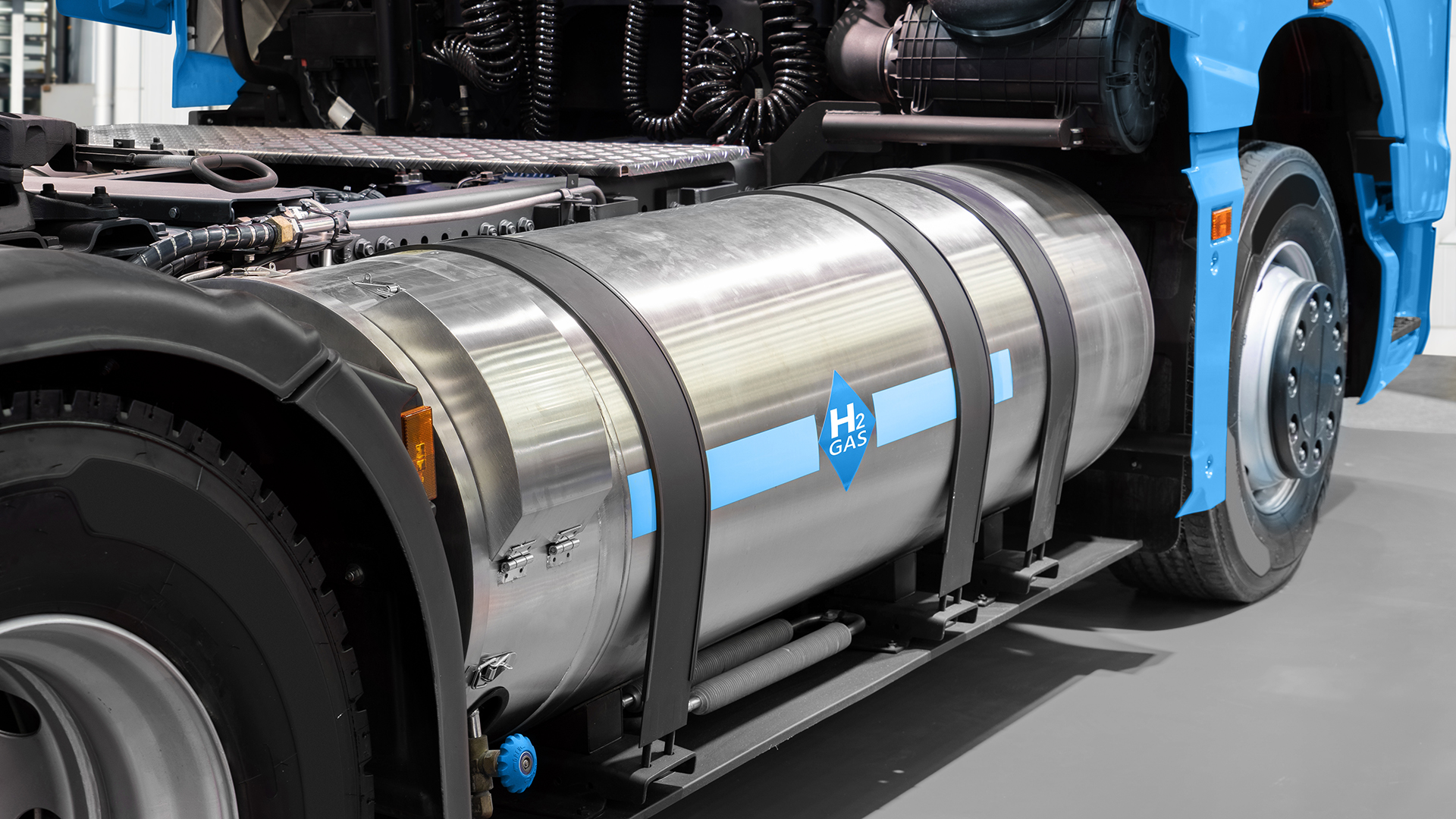 Developing large-scale fuel cells to decarbonise heavy transport